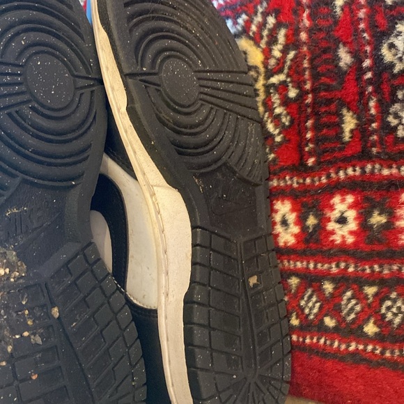 Nike Dunk Low Pandas - Picture 3 of 4